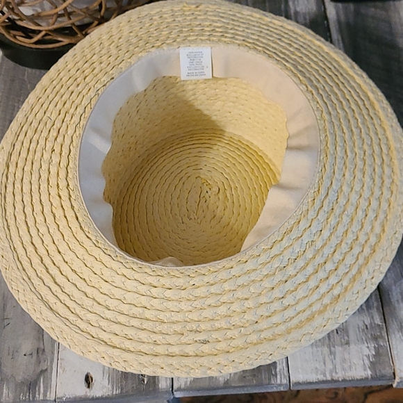 SUMMER CREME AND BLACK HAT.BO HO CHIC - Picture 5 of 16